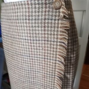 Henri Bendel skirt sz 4